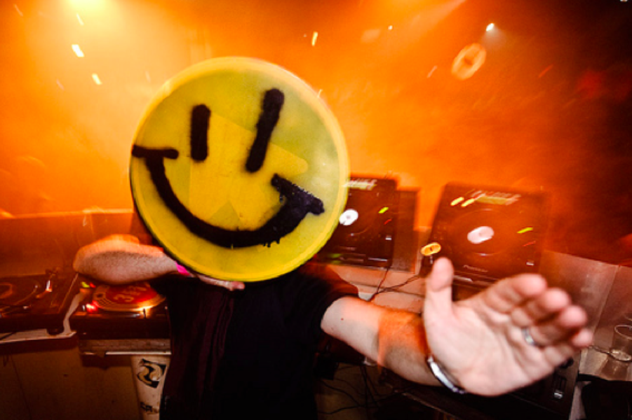 Get your weekend going with the Long Live House Radio Show