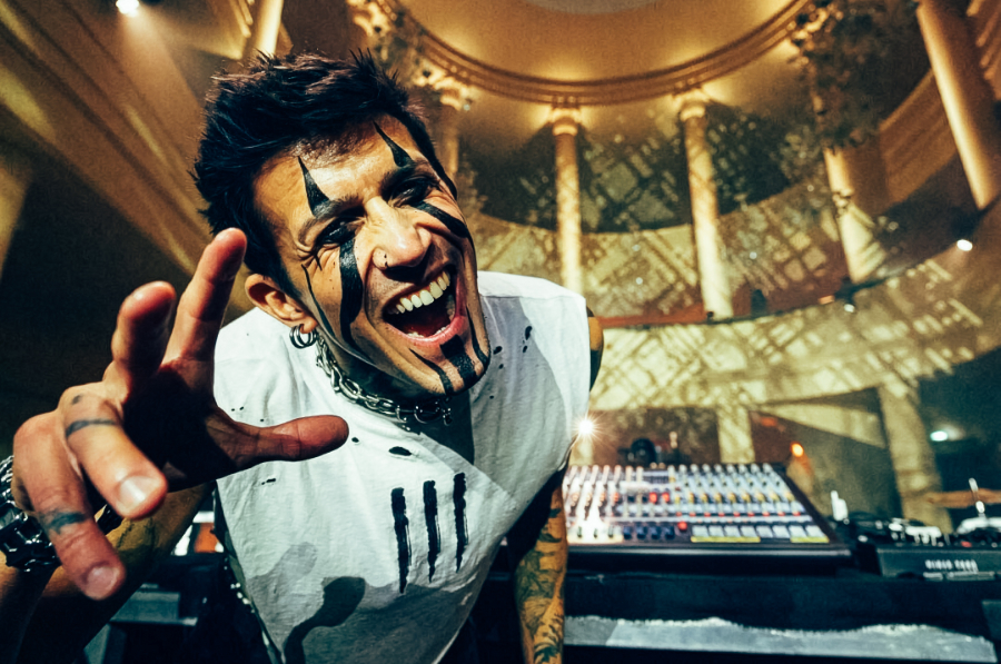 Former co-founder of the HEX Techno Movement, Lorenzo Raganzini is releasing a solo album for anti-conformists. Rosie Riot talks to him about what inspired this deeply personal and genre-pushing album.