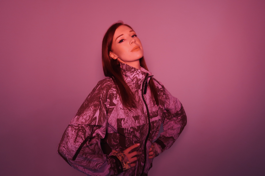 Drawing on her classical training and deep-rooted club sensibility, Redfreya has developed a reputation for productions that balance rich harmonic depth with driving, hypnotic rhythm.